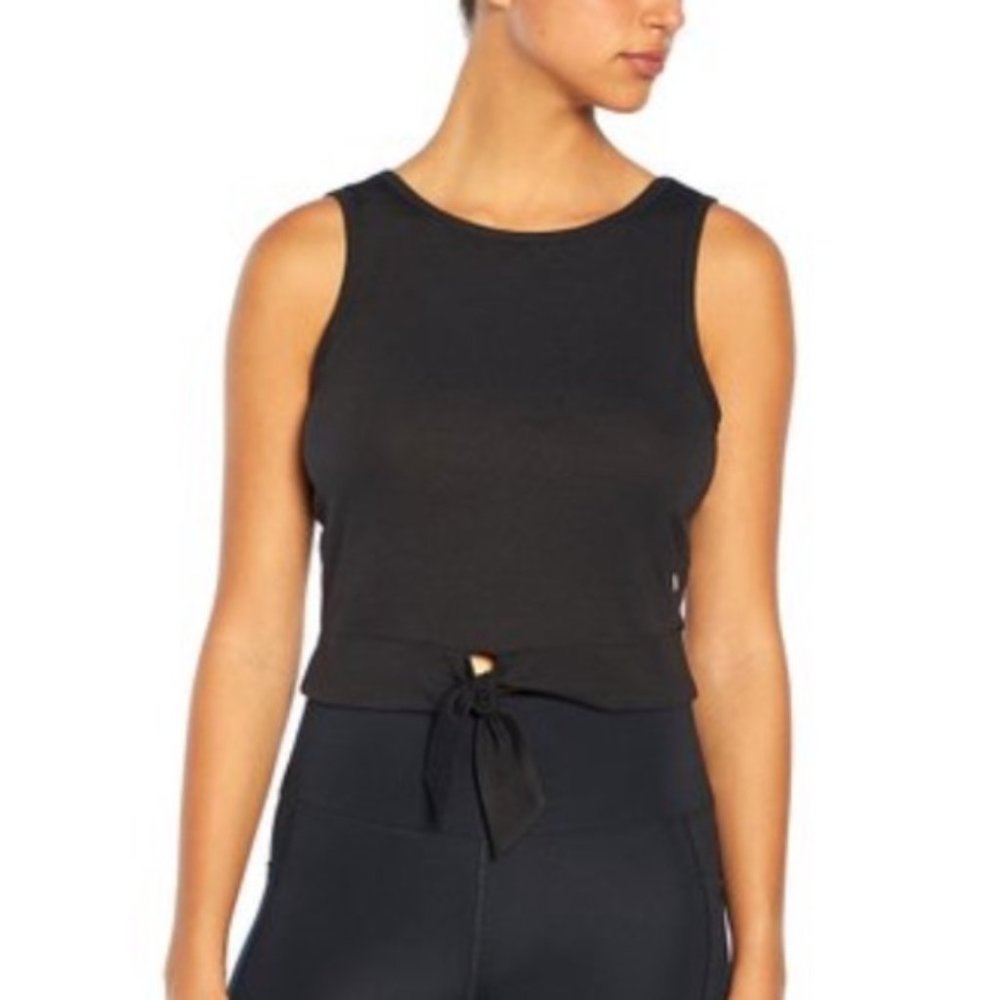 Wildfox tie front crop tank